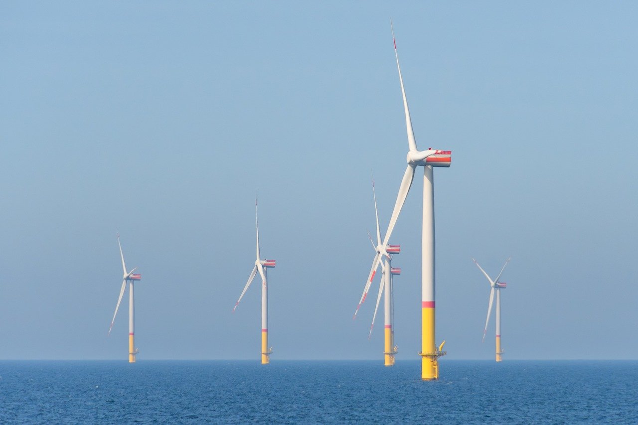 entdecken sie die neuesten entwicklungen in der drahtlosen energieübertragung (wireless power transfer). erfahren sie mehr über technologien, anwendungsmöglichkeiten und vorteile kabelloser stromversorgung für haushalte, industrie und mobile geräte.